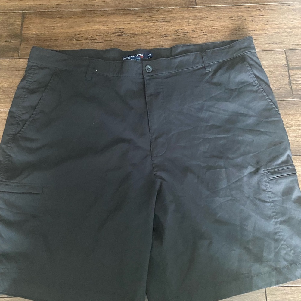 Chaps golf 78 men short shorts black size 42 EUC 6 pockets
